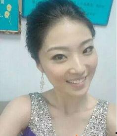 央视女主播连七刀,央视女主播的勇敢与坚韧